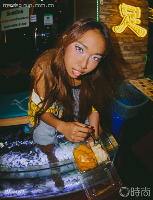 32